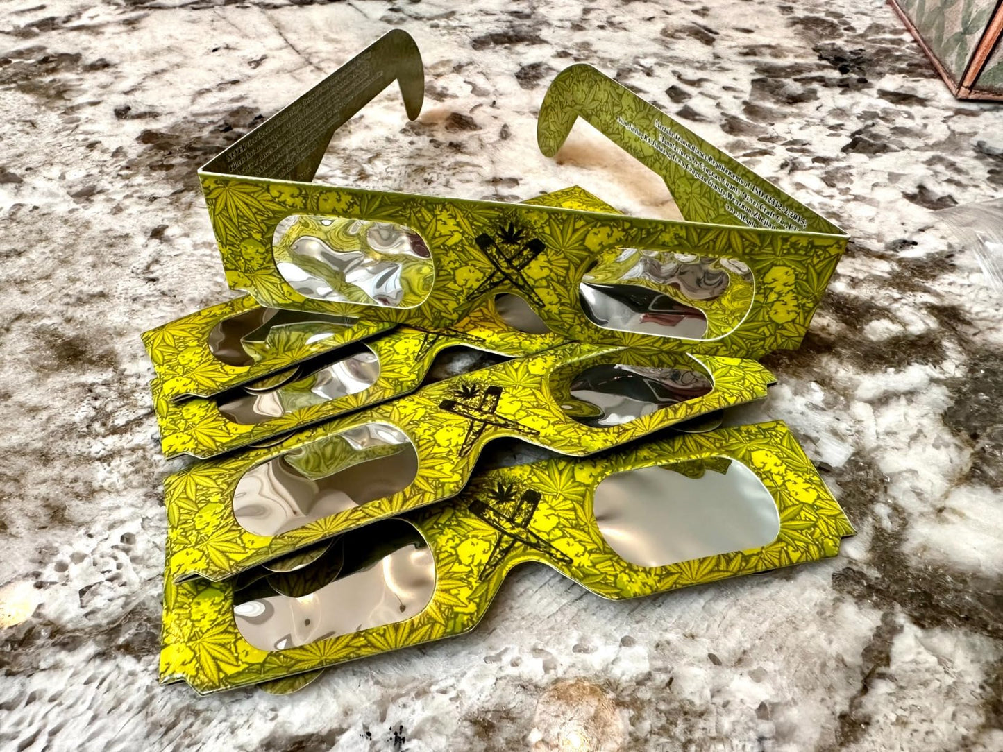 Solar Eclipse Glasses - Cannabis (18+)
